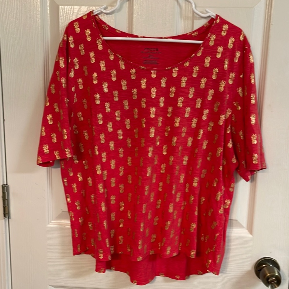 Chico’s size 3 NWOT tee